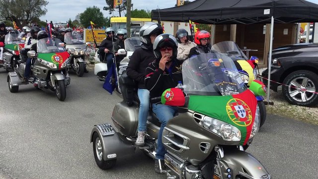 parade1 La Teste de Buch Goldwing Honda