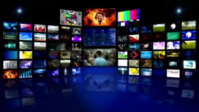 Spiedini di pesce con una crema a base di latte di cocco e curcuma