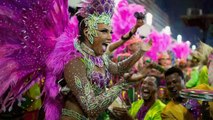 The carnival in Rio de Janeiro Карнавал в Рио де Жанейро