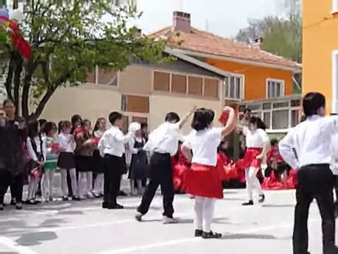 İDEAL KOLEJİ MERAM-KONYA - 2/A SINIFI 23 NİSAN GÖSTERİSİ -2009