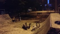 BMX Rider Can't Do Tailwhip - Faceplant | Venda Seu Vídeo