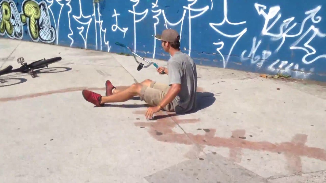 BMX Rider Breaking The Bike's Fork | Venda Seu Vídeo