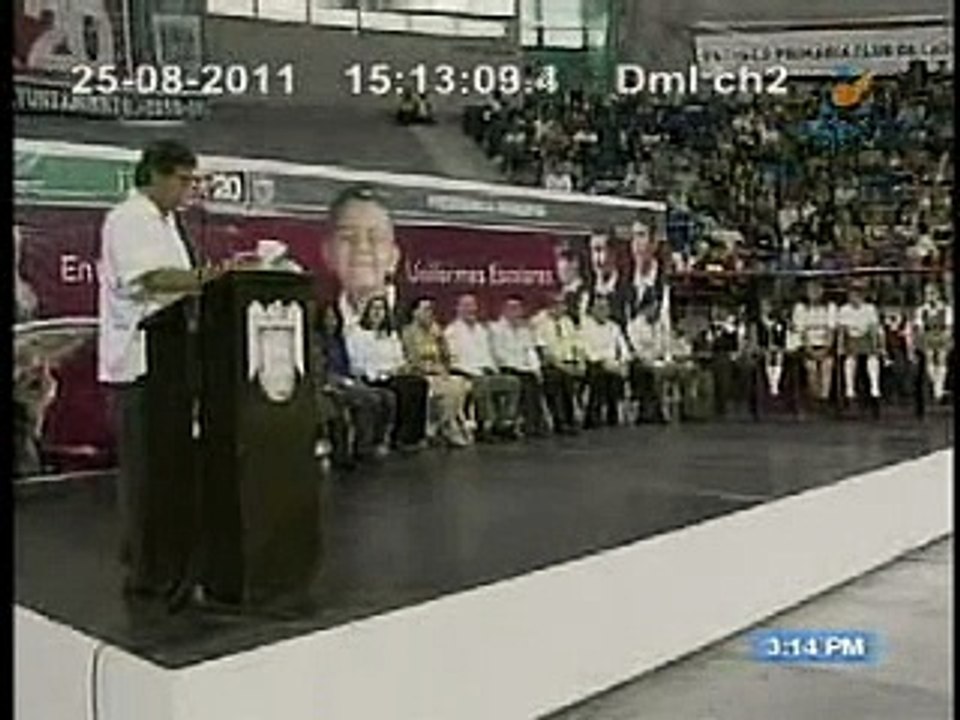 Entrega de vales de apoyo escolar a escuelas municipales. Síntesis 25-08-2011