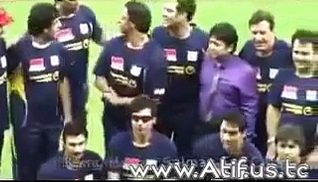 Atif Aslam playing cricket