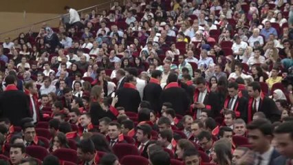 Hakim ve Savcı Çiftin "Şiir" Gibi Aşkı