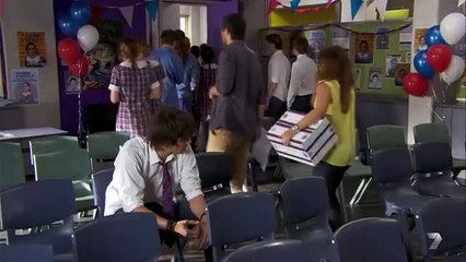 Home and Away 5912 Maddy and Josh - Kiss