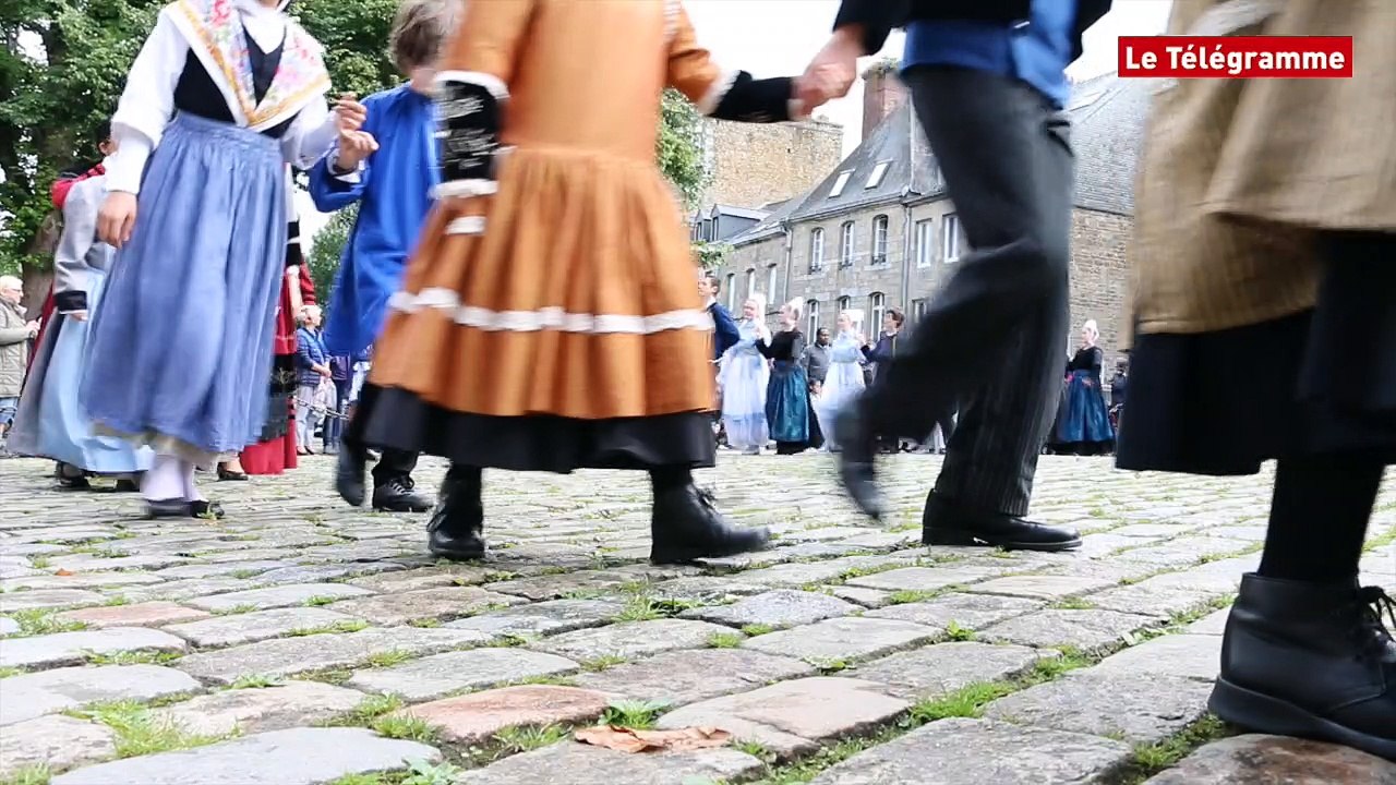 Guingamp. Entrez dans la danse bretonne du Bugale Breizh !