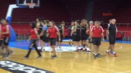 A Milli Kadın Basketbol Takımı, Günün İlk Çalışmasını Yaptı