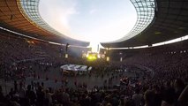 Coldplay - Yellow (Olympiastadion Berlin 29.06.2016, AHFOD Tour)
