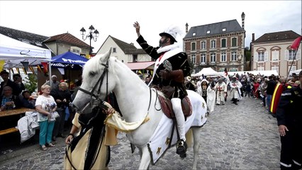 Grand défilé aux fêtes Henri IV d'Aÿ