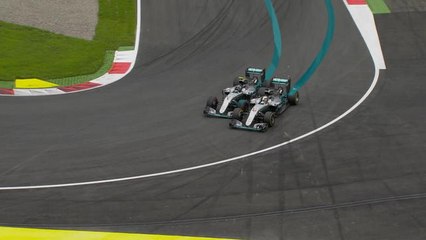 GP d'Autriche - L'accrochage Hamilton / Rosberg en palette
