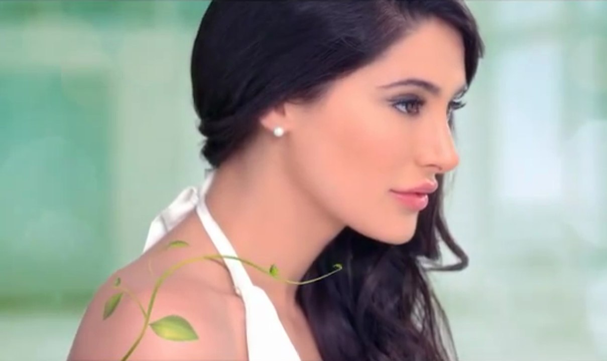 Olivia Moisturizing Cleansing Milk Lotion Ad