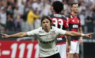 Com show de Romero, Corinthians goleia o Flamengo na Arena