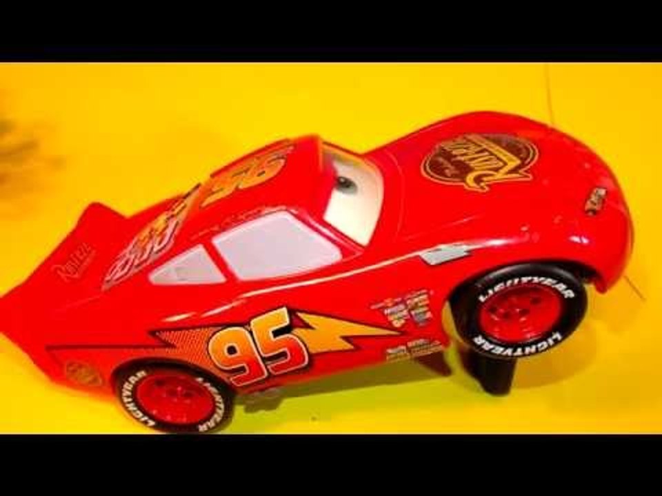 Pixar Cars Mini Series Part 3 Riplash Racers Rematch and HydroWheels Lightning McQueen, and Jeff Gor