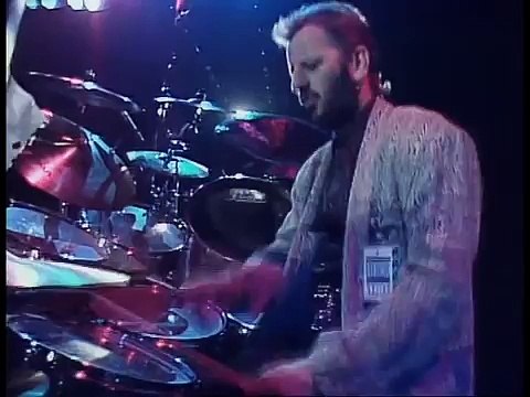 George Harrison and Eric Clapton - While my guitar gently weeps