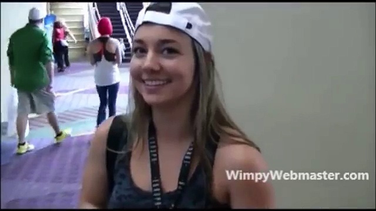 She's Really Cute and Really STRONG and She KNOWS IT!