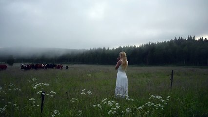 Как правильно подзывать шведских коров! Завораживающе!