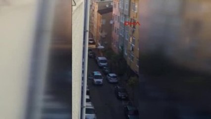 Kağıthane'de Polis Aracına Ateş Açıldı