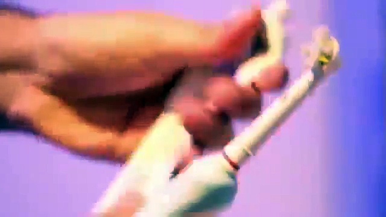 Toothpaste ka jugad haha...  watch now.
