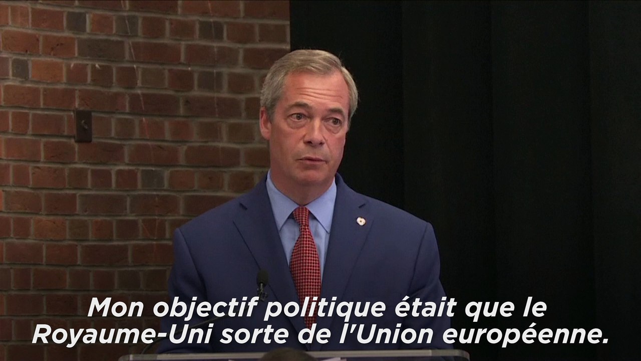 Le pro-brexit Nigel Farage quitte la tête du pa...