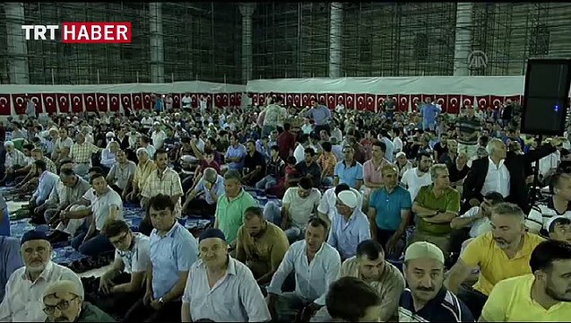 Çamlıca Camisi'nde ilk teravih namazı kılındı