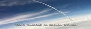 Ce passager d'un avion voit une roquette lancée dans le ciel - Flippant