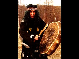 Villám Géza Sámánok