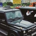 Выпускники Академии ФСБ устроили пафосный автопробег по Москве