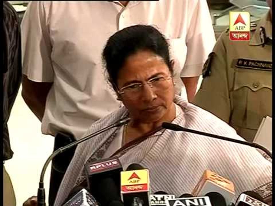 Mamata accuses Centre of phone tapping