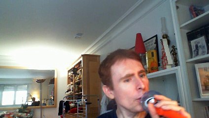 Wiwi égratigne "love qui peut" des Innocents