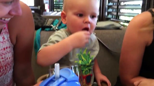 Клюква норм, но кисловатенько. Смеялся до слез))