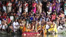 Hamm - Hindu-Tempelfest 2016 mit Prozession und Waschung im Datteln-Hamm-Kanal am Montag