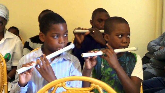 FLUKI Paroisse de Paris St. Denis Dimanche 20 juillet 2014