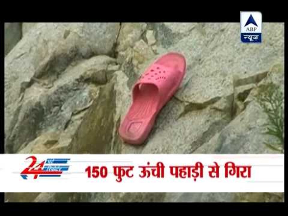 Firefighters rescued boy stranded on mountain in China