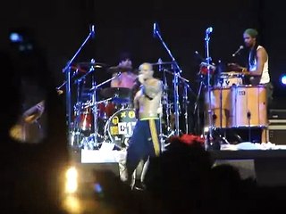 MUERTE EN HAWAII CALLE 13 EN CORRIENTES 19-02-2012