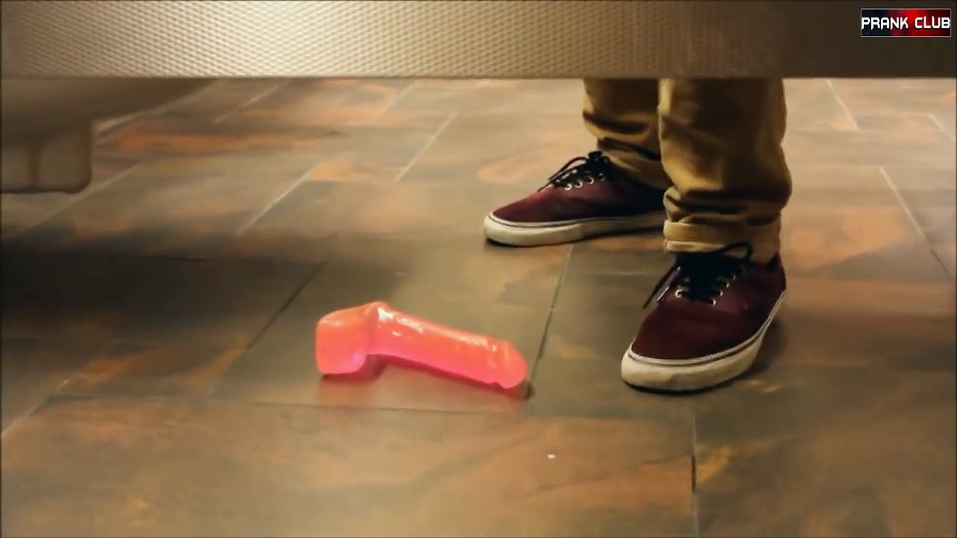 Top Funny Bathroom Prank Top Ten Pranks Video Dailymotion