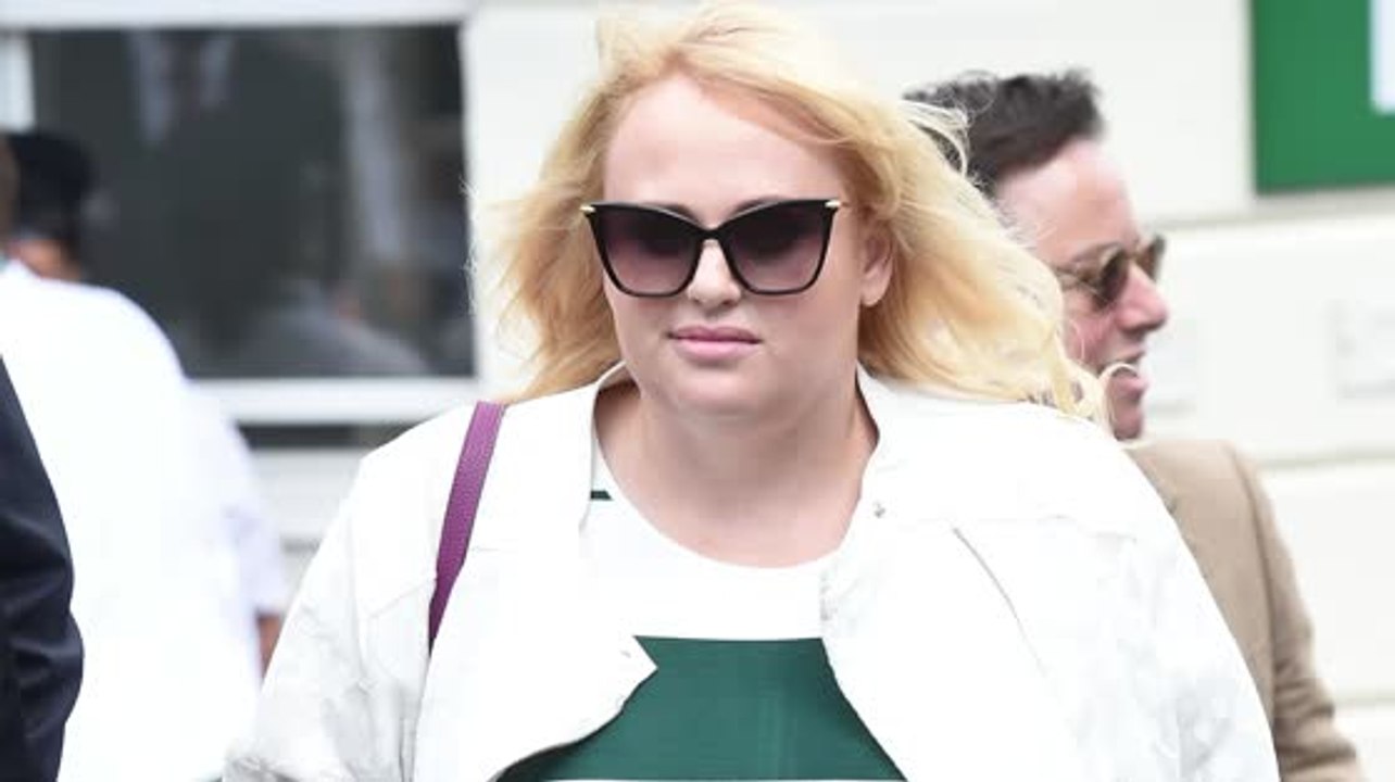 Rebel wilson nahm zu um berühmt zu werden