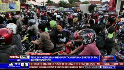 Descargar video: Pengisian BBM di Pintu Keluar Tol Brebes Timur Dipadati Pemudik