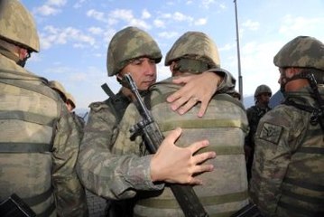 Mehmetçiğin, Gomane Tepe Kışlası'nda Bayram Sevinci