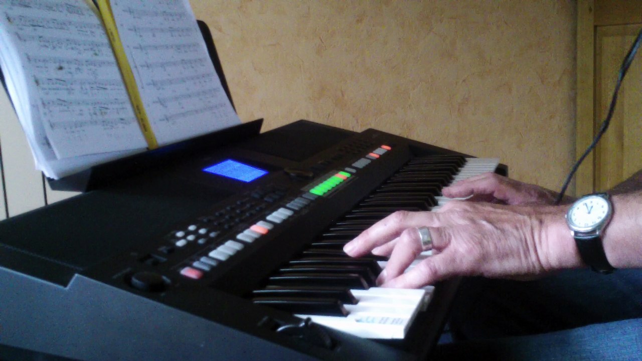 Raindrops keep fallin on my head  ( Toute la pluie tombe sur moi ) Reprise clavier