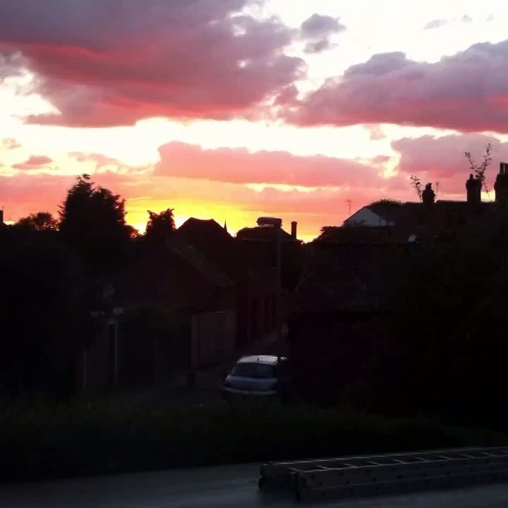 Unbelievably_beautiful_sunset