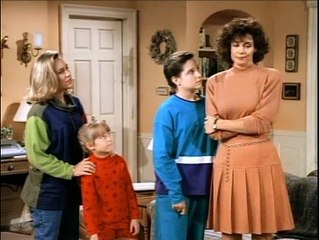 Major Dad S3e3 Polly's Pen Pal