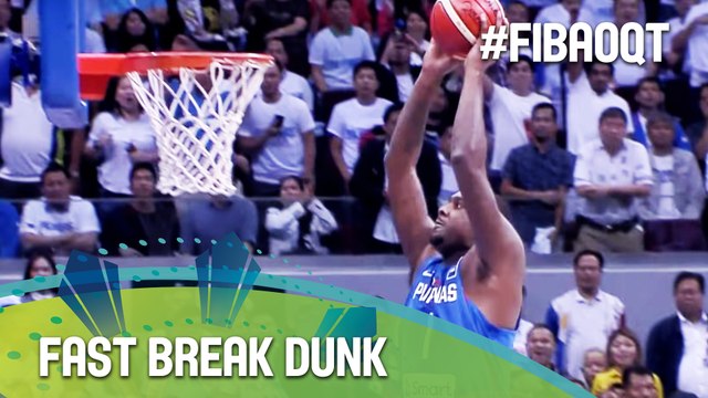 Blatche's quick hands set up fast break dunk!