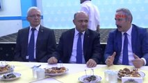 Kocaeli Bakan Fikri Işık Kocaeli'nde Bayramlaştı