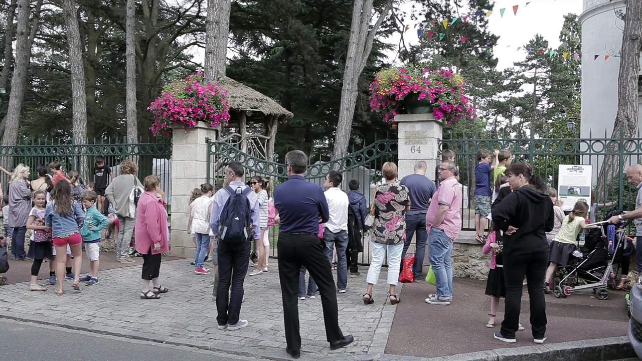 Remise du livre "Ma première Histoire de France" aux élèves robinsonnais