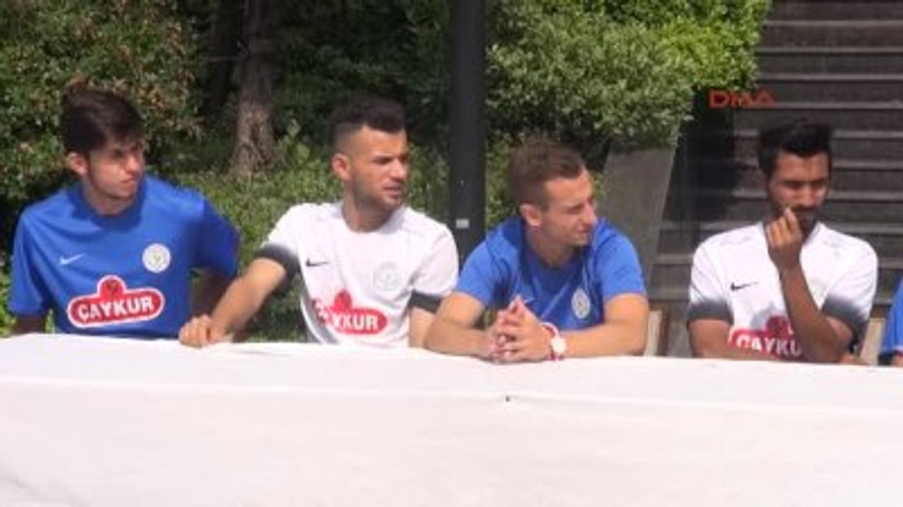Çaykur Rizespor Yeni Transferlerini Tanıttı