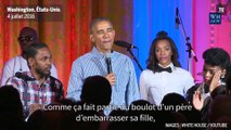 Barack Obama chante pour l’anniversaire de sa fille lors de la fête nationale américaine