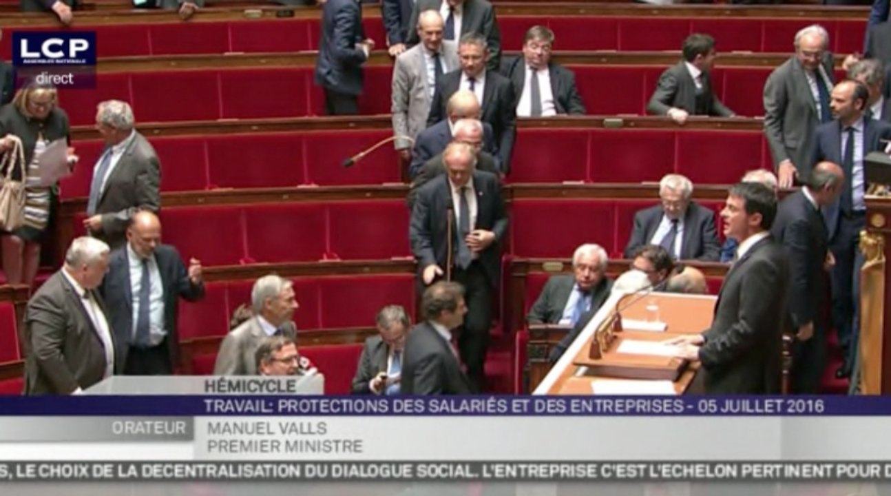 49.3 encore et toujours ! Zap actu du 05/07/2016 par lezapping