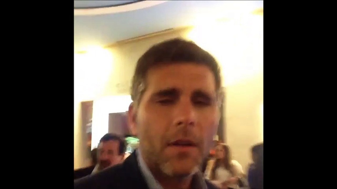 Christian Meier  les invita a ver '‎Todos Los Hombres Son iguales'