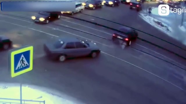 Нелепые ДТП и авто приколы 2016. Автоприколы за рулем, Бабы ТП за рулем. Дорожные войны #63